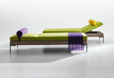 Divan Bed: A Colorful Sleek Reclining Chair Modern Home Decor Divan Bed: A Colorful Sleek Reclining Chair Modern Home Decor