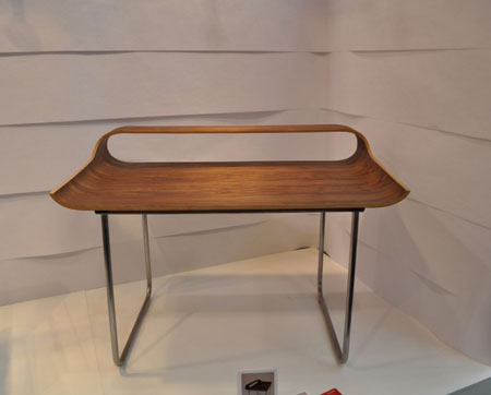 The Continue Desk