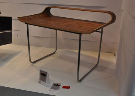 The Continue Desk