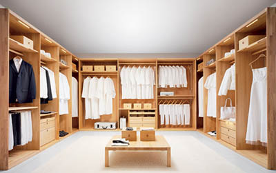 Custom Closets Design Ideas on Smooth And Snag Free Drawers With Clear Panels Which Allow You To See